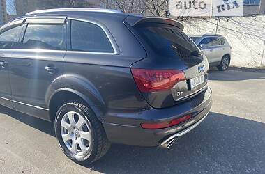 Универсал Audi Q7 2011 в 