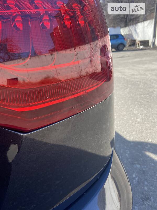 Універсал Audi Q7 2011 в Києві