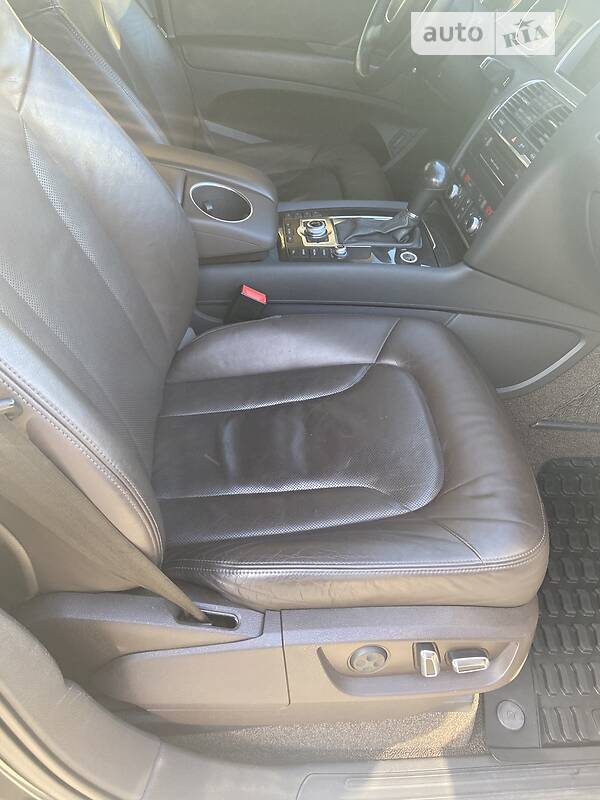 Універсал Audi Q7 2011 в Києві