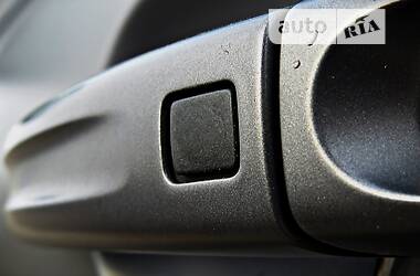 Позашляховик / Кросовер Audi Q7 2012 в 