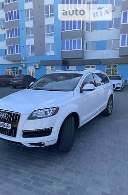 Позашляховик / Кросовер Audi Q7 2013 в Черкасах