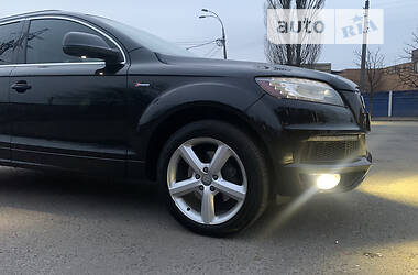 Позашляховик / Кросовер Audi Q7 2012 в Києві