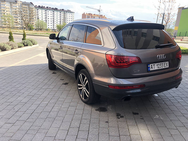 Позашляховик / Кросовер Audi Q7 2012 в Івано-Франківську