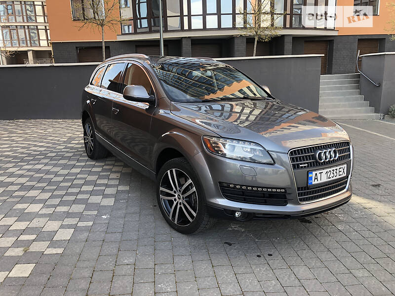Позашляховик / Кросовер Audi Q7 2012 в Івано-Франківську