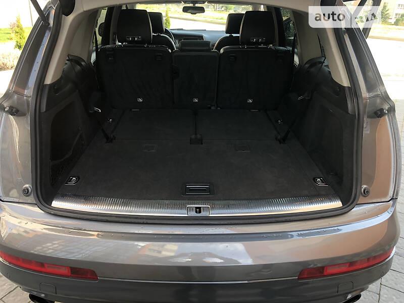 Позашляховик / Кросовер Audi Q7 2012 в Івано-Франківську