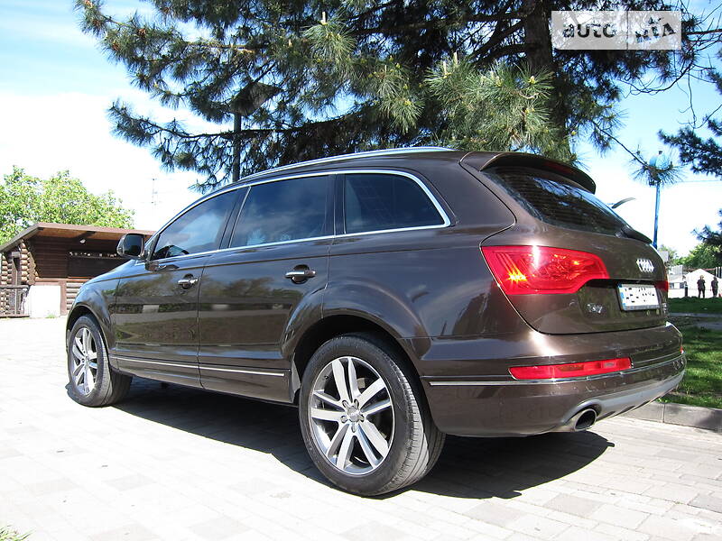 Позашляховик / Кросовер Audi Q7 2014 в Дніпрі