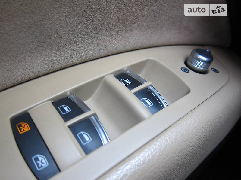 Позашляховик / Кросовер Audi Q7 2014 в Дніпрі