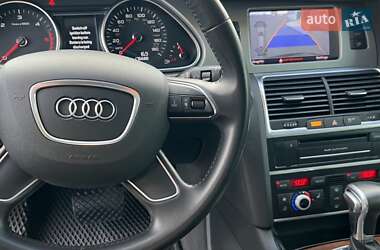 Позашляховик / Кросовер Audi Q7 2015 в 