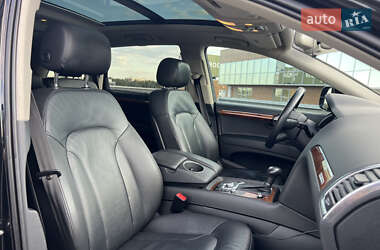 Позашляховик / Кросовер Audi Q7 2015 в 