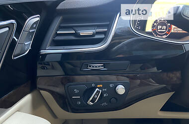 Внедорожник / Кроссовер Audi Q7 2017 в 