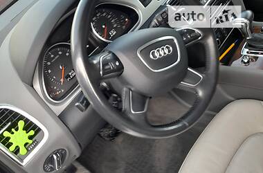 Позашляховик / Кросовер Audi Q7 2013 в Великому Березному