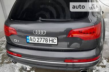Внедорожник / Кроссовер Audi Q7 2013 в Великом Березном