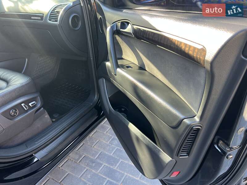 Внедорожник / Кроссовер Audi Q7 2013 в Ровно