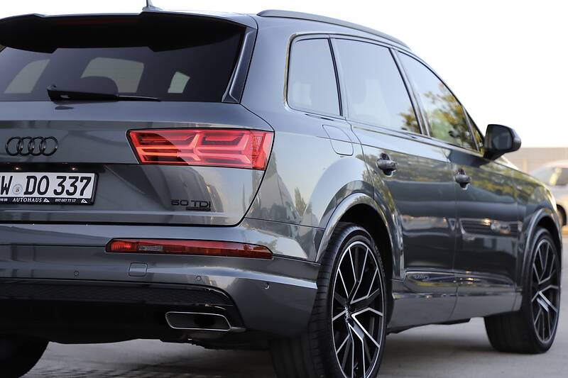 Позашляховик / Кросовер Audi Q7 2018 в Дрогобичі