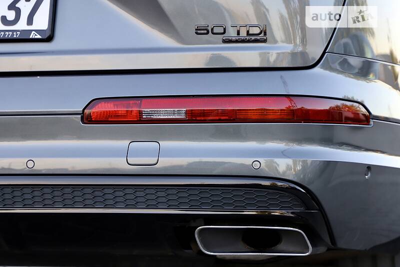 Позашляховик / Кросовер Audi Q7 2018 в Дрогобичі