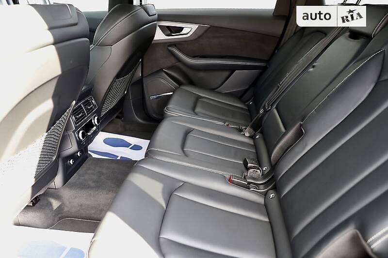 Позашляховик / Кросовер Audi Q7 2018 в Дрогобичі