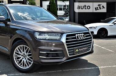 Позашляховик / Кросовер Audi Q7 2016 в Києві