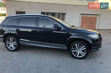 Внедорожник / Кроссовер Audi Q7 2013 в Синельниково