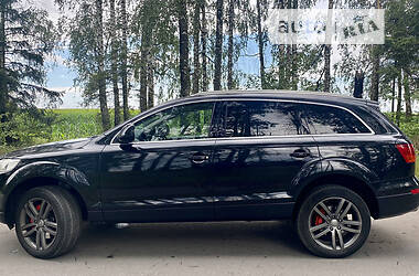 Внедорожник / Кроссовер Audi Q7 2009 в 