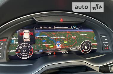 Позашляховик / Кросовер Audi Q7 2017 в 