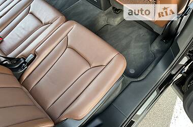 Позашляховик / Кросовер Audi Q7 2017 в 