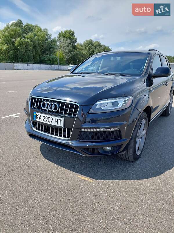Позашляховик / Кросовер Audi Q7 2015 в Каневі