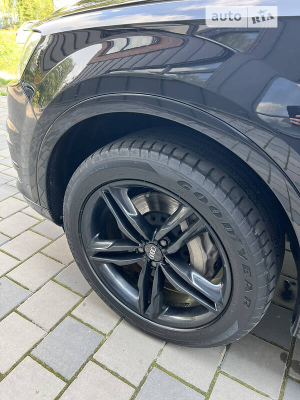 Позашляховик / Кросовер Audi Q7 2016 в Запоріжжі