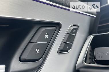 Внедорожник / Кроссовер Audi Q7 2022 в 