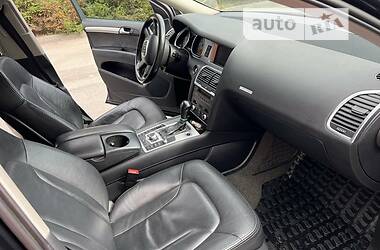 Позашляховик / Кросовер Audi Q7 2007 в 