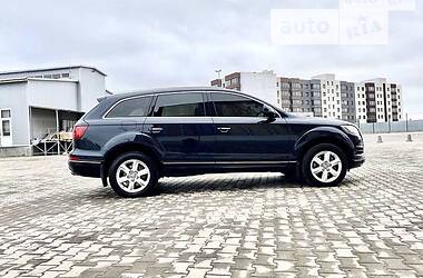 Внедорожник / Кроссовер Audi Q7 2011 в 