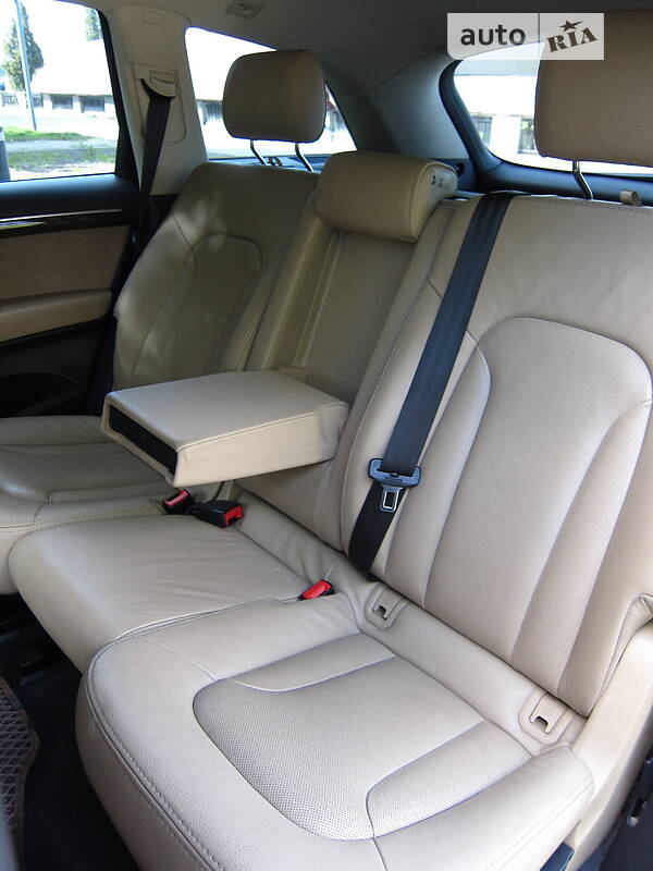 Позашляховик / Кросовер Audi Q7 2014 в Дніпрі