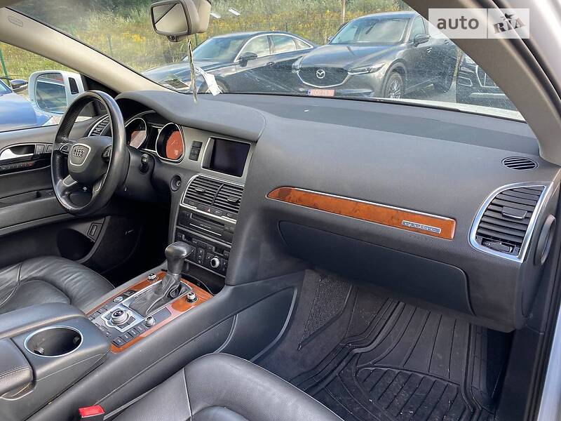 Позашляховик / Кросовер Audi Q7 2013 в Львові