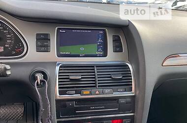 Внедорожник / Кроссовер Audi Q7 2013 в 