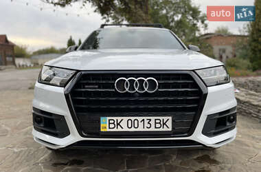 Внедорожник / Кроссовер Audi Q7 2016 в Ровно