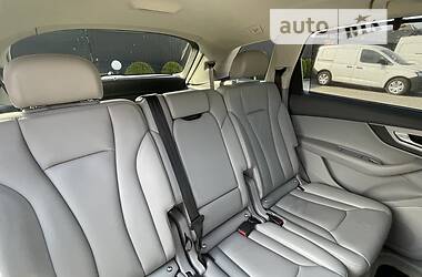 Позашляховик / Кросовер Audi Q7 2017 в Львові