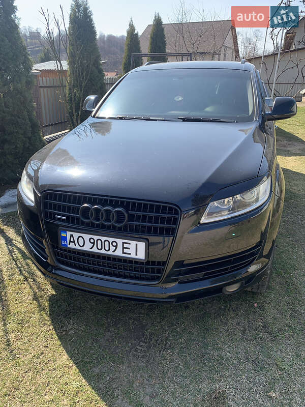 Внедорожник / Кроссовер Audi Q7 2007 в Тячеве