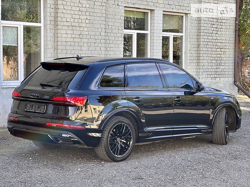 Внедорожник / Кроссовер Audi Q7 2021 в Киеве фото 16 Внедорожник / Кроссовер Audi Q7 2021 в Киеве