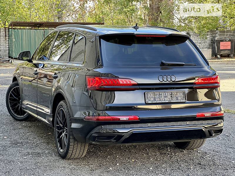 Внедорожник / Кроссовер Audi Q7 2021 в Киеве фото 18 Внедорожник / Кроссовер Audi Q7 2021 в Киеве