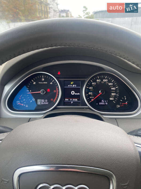 Позашляховик / Кросовер Audi Q7 2011 в Вінниці