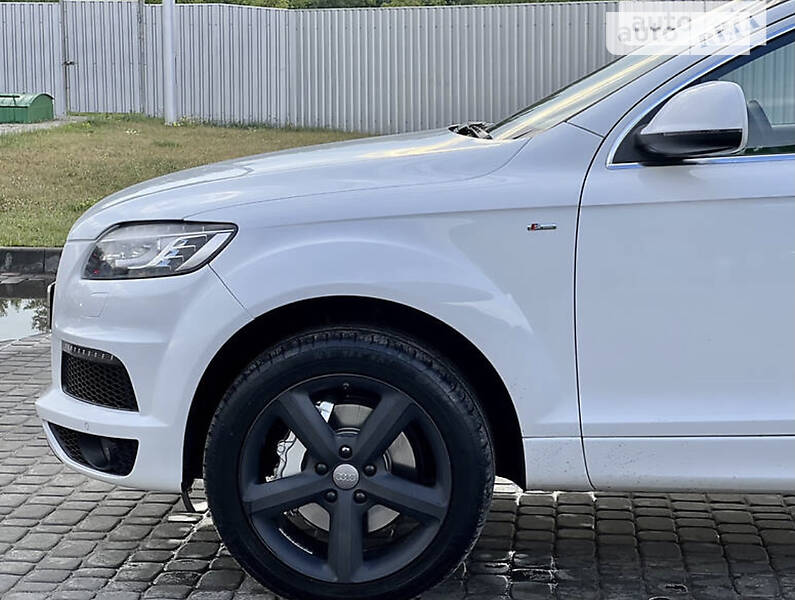 Позашляховик / Кросовер Audi Q7 2012 в Бердичеві