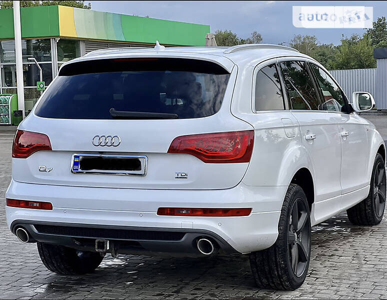 Позашляховик / Кросовер Audi Q7 2012 в Бердичеві