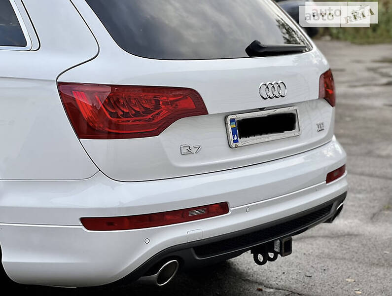 Позашляховик / Кросовер Audi Q7 2012 в Бердичеві