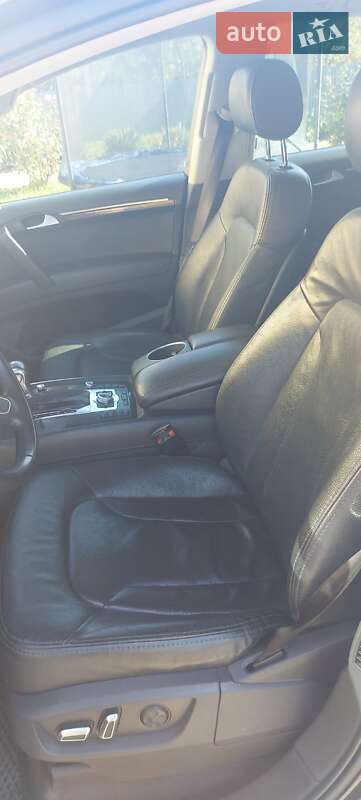Внедорожник / Кроссовер Audi Q7 2013 в Каменец-Подольском