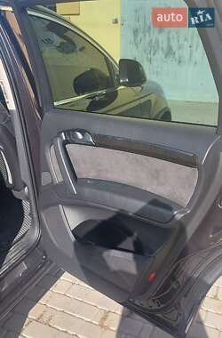 Внедорожник / Кроссовер Audi Q7 2013 в Каменец-Подольском