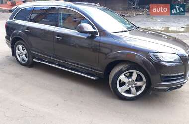 Внедорожник / Кроссовер Audi Q7 2013 в Сумах