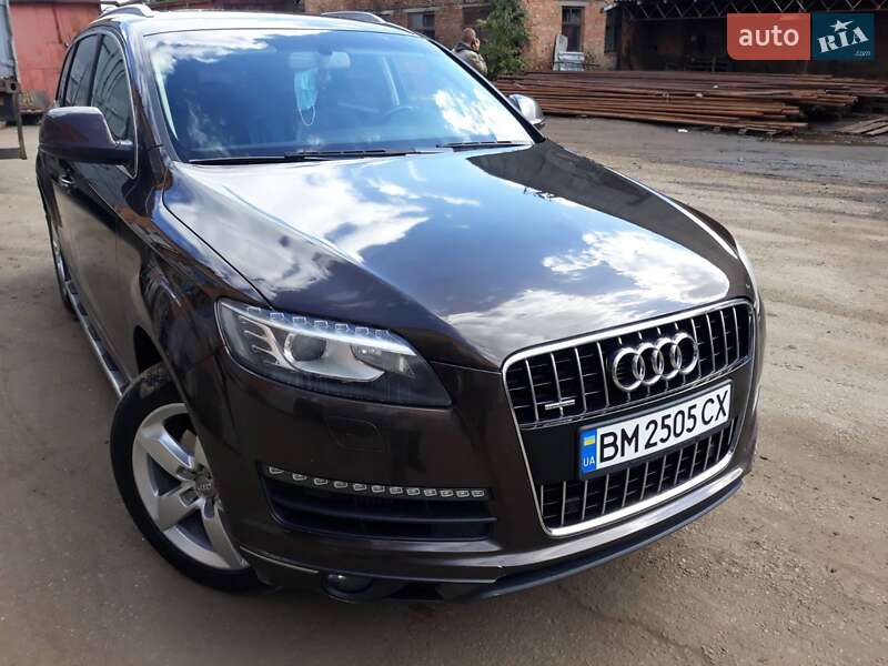 Внедорожник / Кроссовер Audi Q7 2013 в Сумах