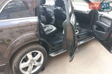Внедорожник / Кроссовер Audi Q7 2013 в 