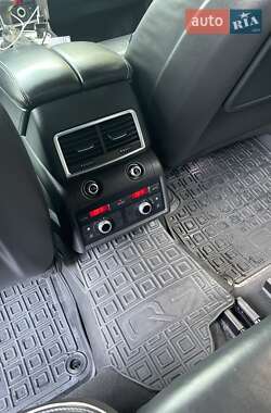Внедорожник / Кроссовер Audi Q7 2013 в 