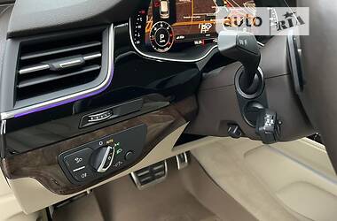 Внедорожник / Кроссовер Audi Q7 2016 в 