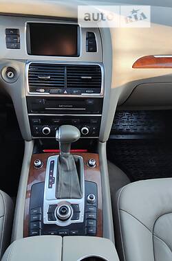Audi Q7 2011